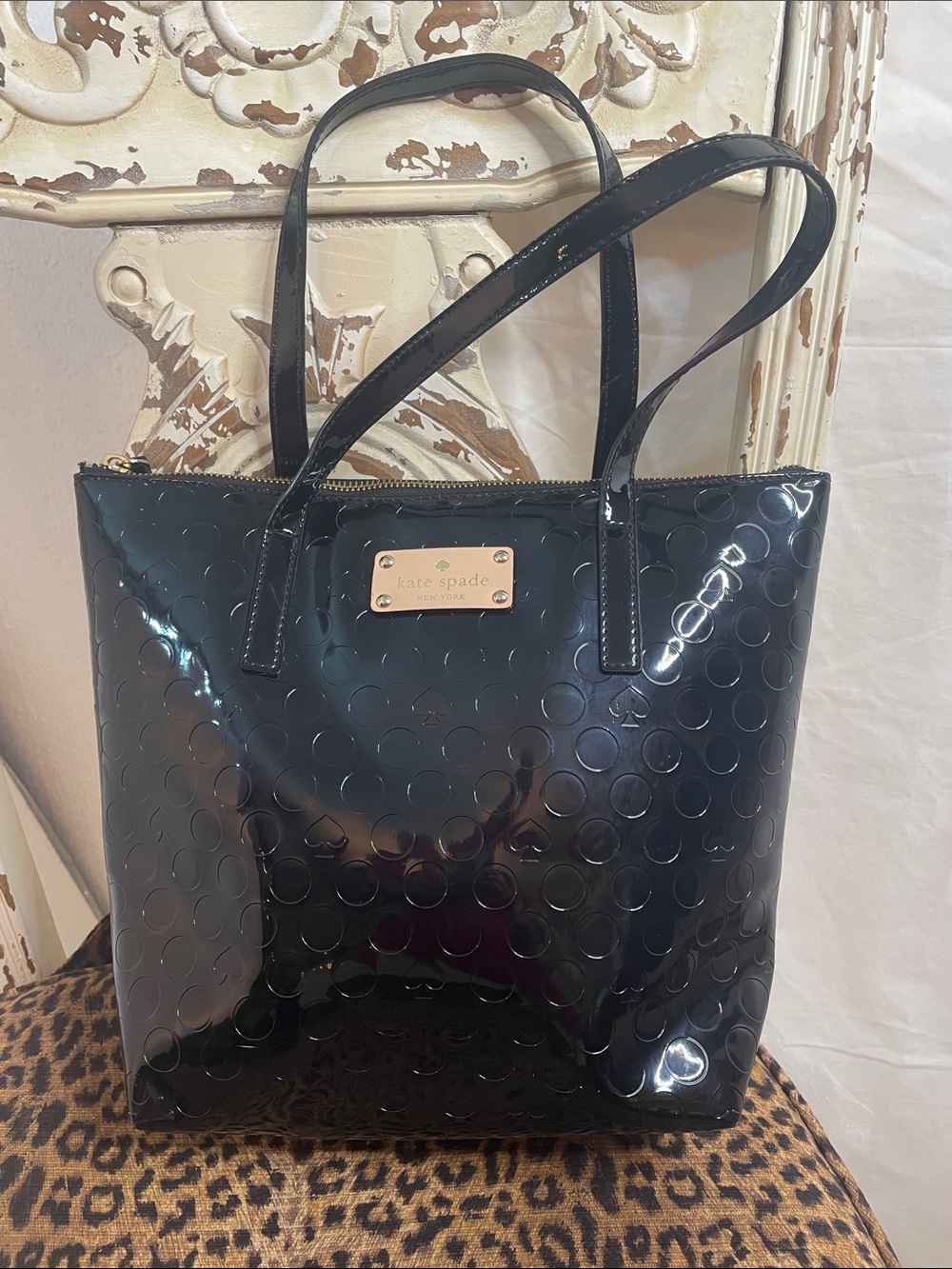 EUC Kate Spade Black embossed shoulder bag
